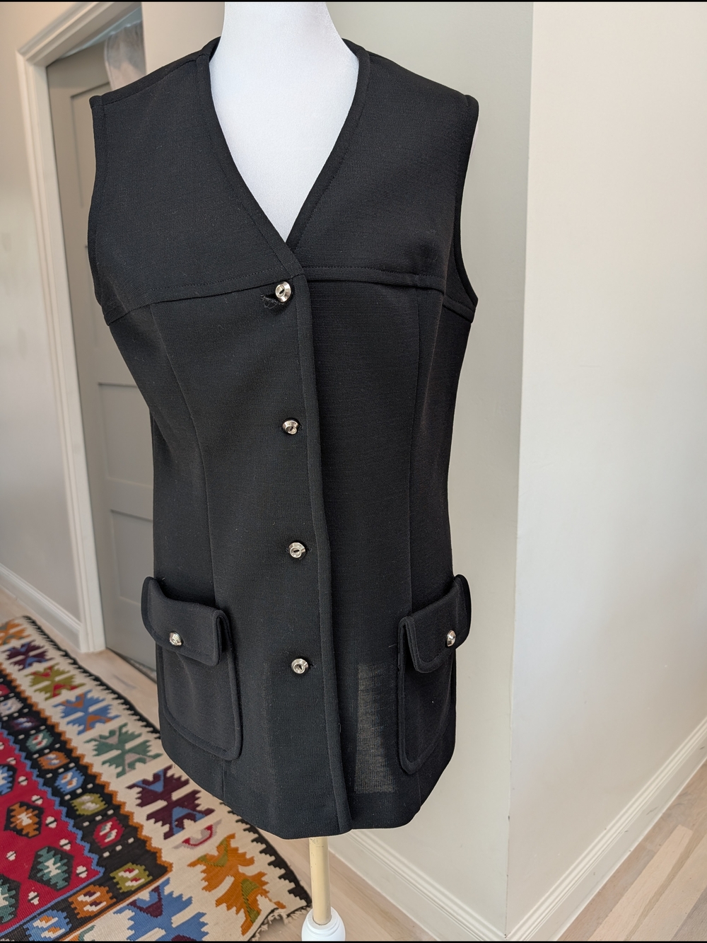 Vintage Classic Black Sleeveless Button Vest